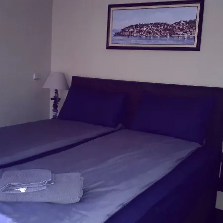 Nemo Delux Apartment *